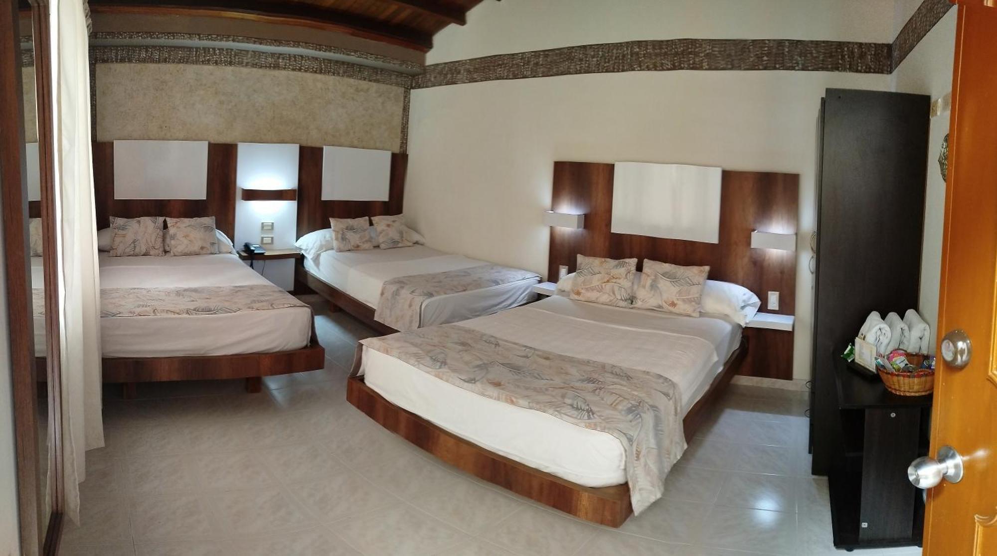 Hotel Casa Aragon カルタゴ エクステリア 写真