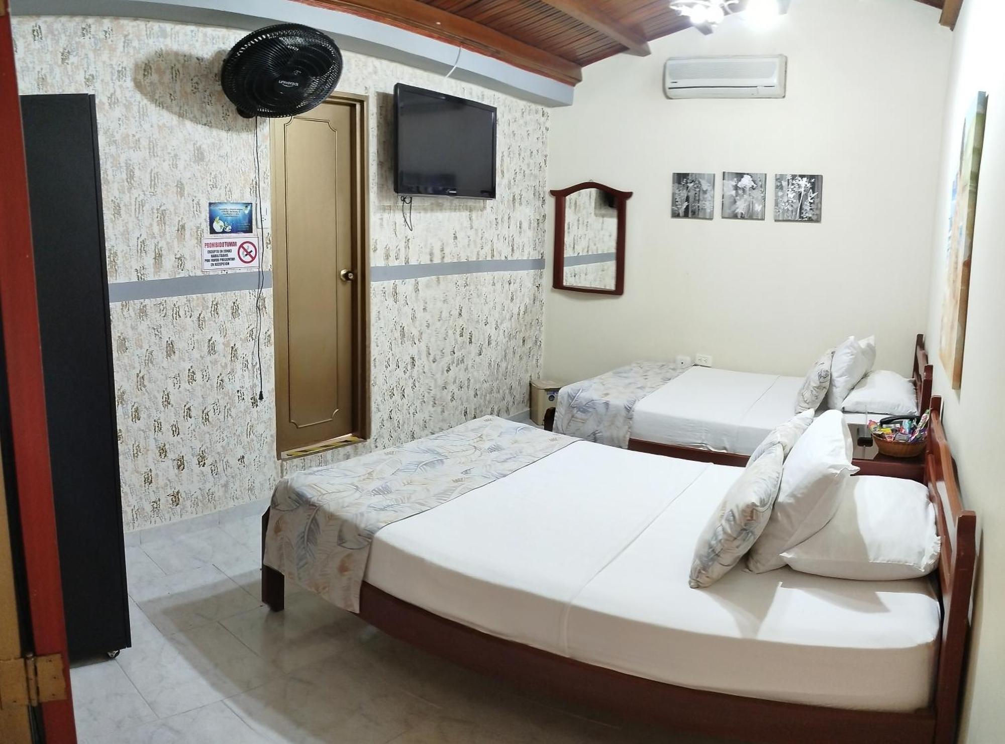 Hotel Casa Aragon カルタゴ エクステリア 写真