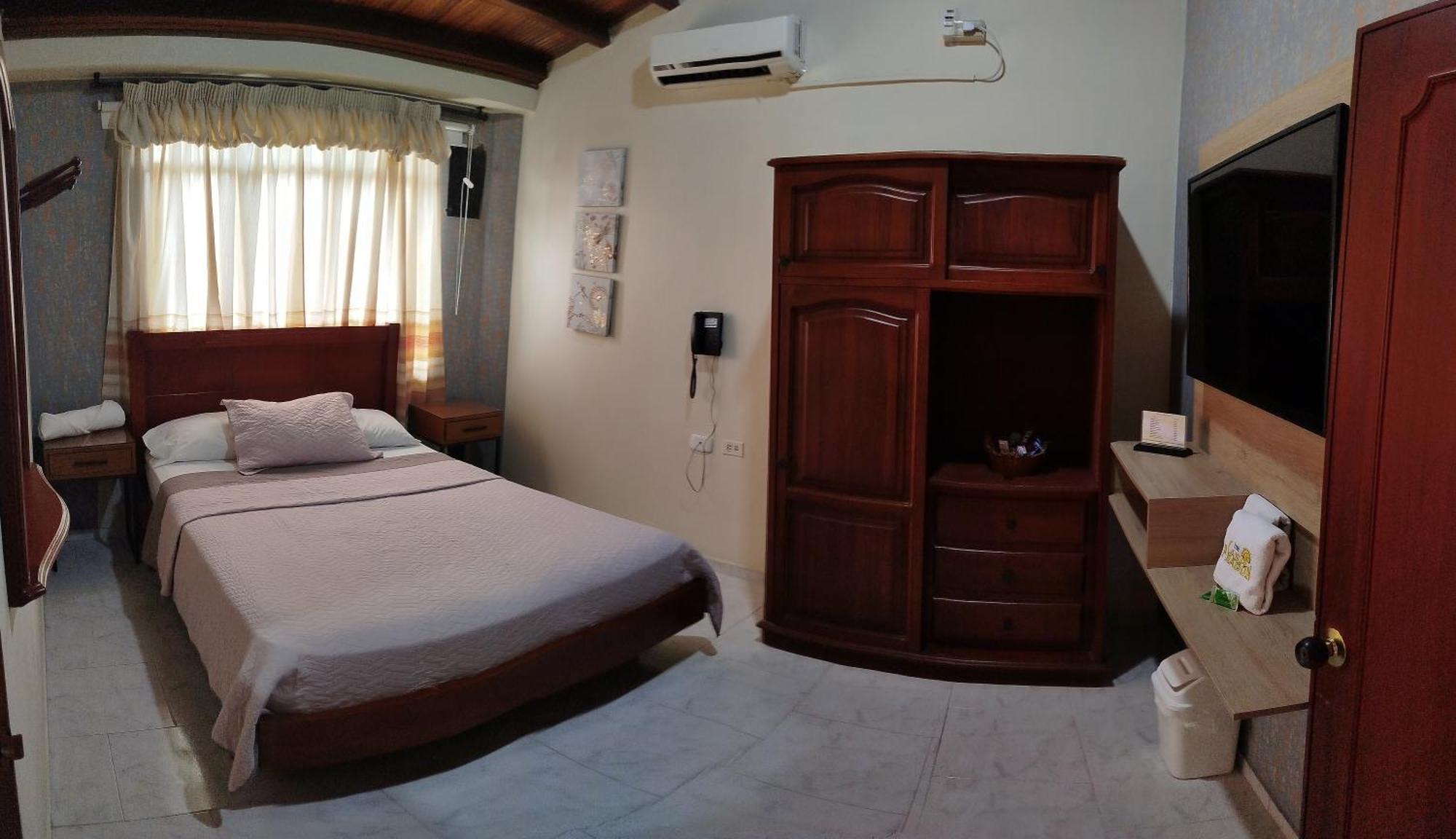 Hotel Casa Aragon カルタゴ エクステリア 写真